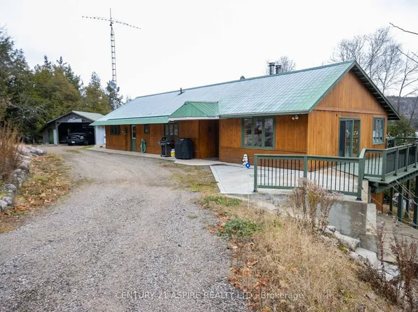 336 Wiltom Dr, Madawaska Valley, ON K0J 1B0