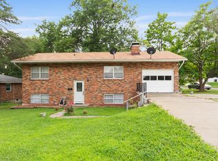 2500 Quail Dr, Columbia, MO 65202