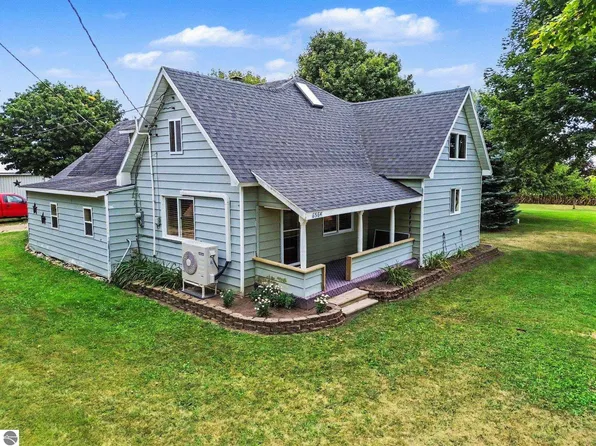 6564 N Crapo Rd, Saint Louis, MI 48880