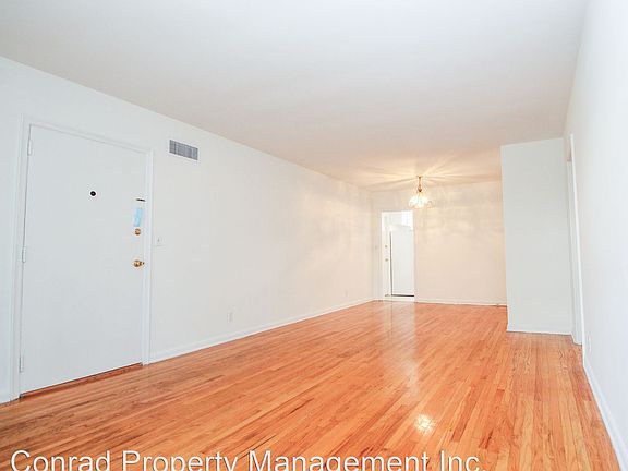 5th image of 8222 De Longpre Ave #1
