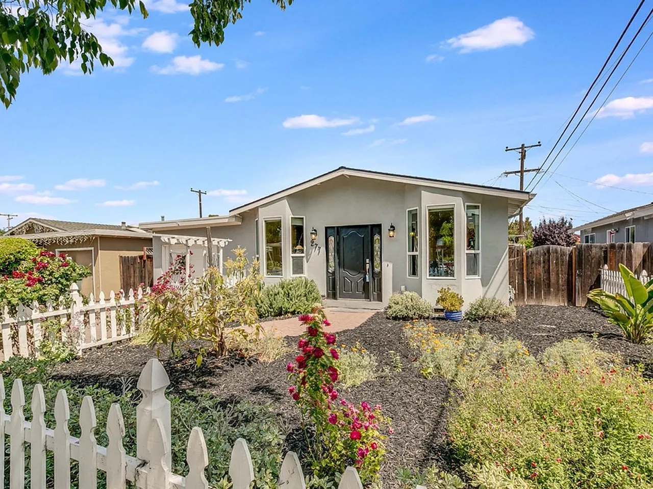 277 Garner Dr — Photo 1