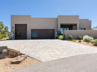 4 Valverde Ln, Santa Fe, NM 87506