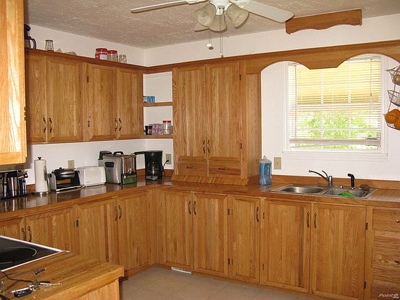 04 Kitchen