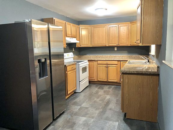 5th image of 1635 King St
