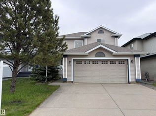 1135 112th St SW, Edmonton, AB T6W1V1