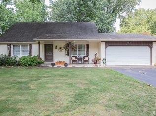 706 Forest Park Dr, Newburgh, IN 47630