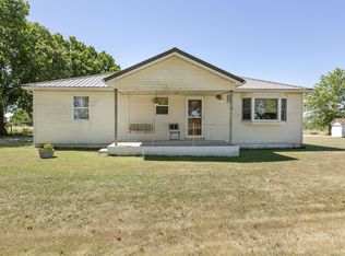 3435 State St, Seymour, MO 65746