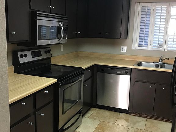 4th image of 11666 N 28th Dr Unit 191