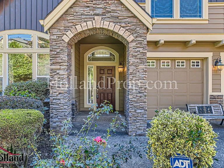 10944 SE Lenore St — Photo 2