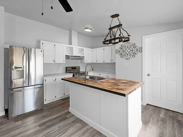145 Sandy Ridge Dr — Photo 6