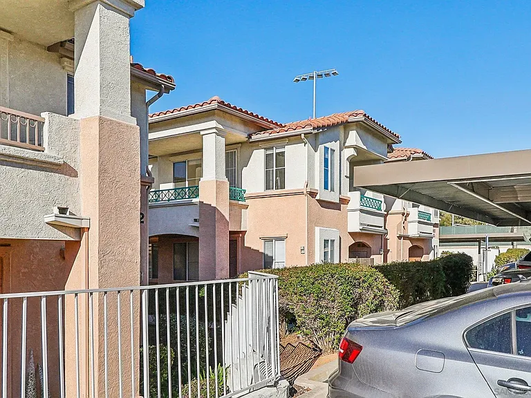 11410 Via Rancho San Diego #38-EL — Photo 15