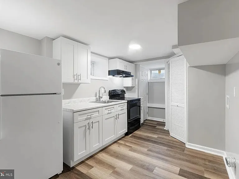2711 Edfeldt Dr — Photo 10