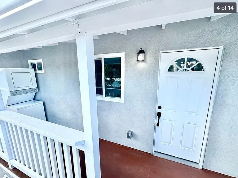1406 Olive St #B — Photo 4