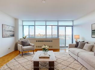 580 Christie St #814, Toronto, ON M6G3E3