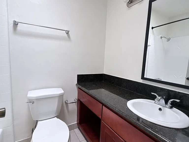 8061 Romaine St — Photo 11