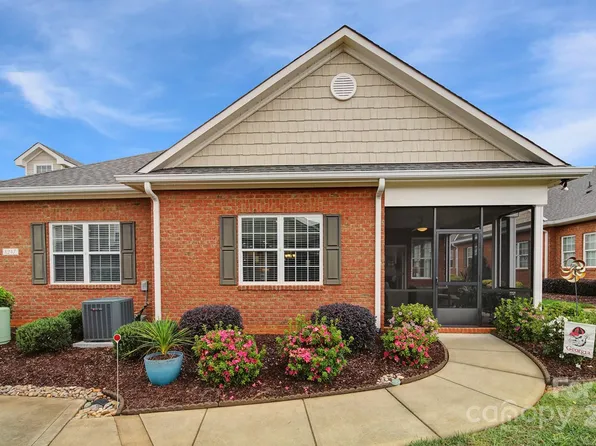 8247 Lambert Ct, Denver, NC 28037