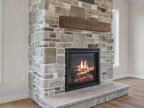 3rd image of 2605 Notre Dame Dr