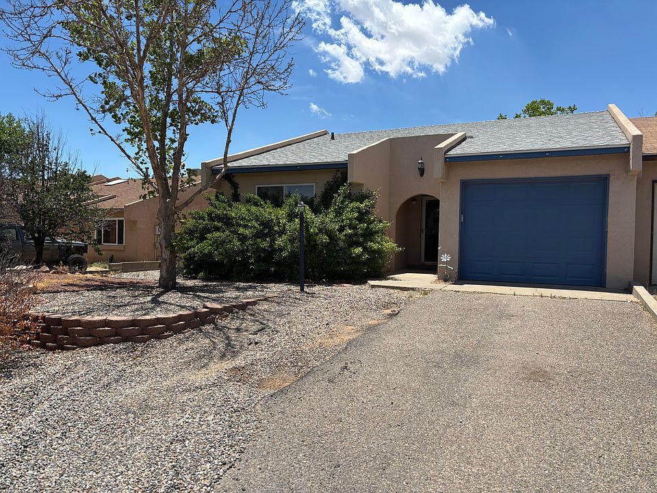 1st image of 615 Stallion Rd SE