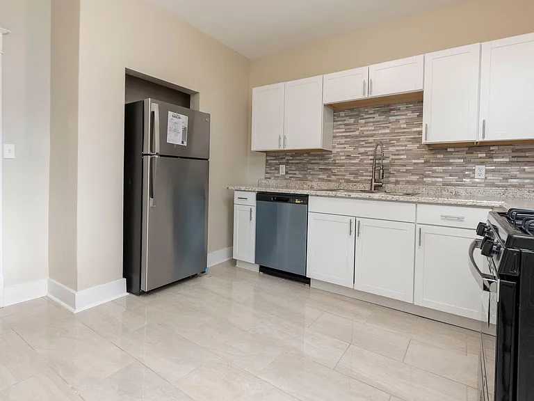 4102 Sunset Ave — Photo 6