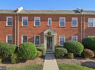 5 Russell Rd APT A, Alexandria, VA 22301