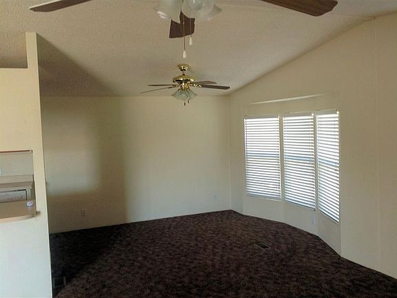 Dining Room (Medium)_05122013