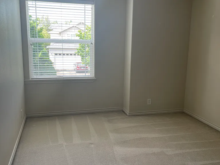 13432 NW Hartford St — Photo 33