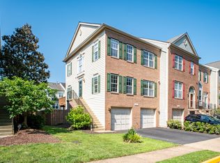 45845 Debhill Ter, Sterling, VA 20166