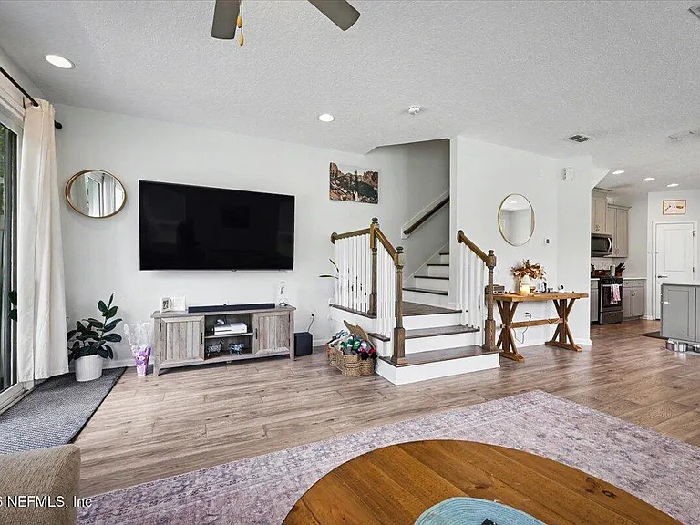 11150 Minnetta Ct — Photo 18