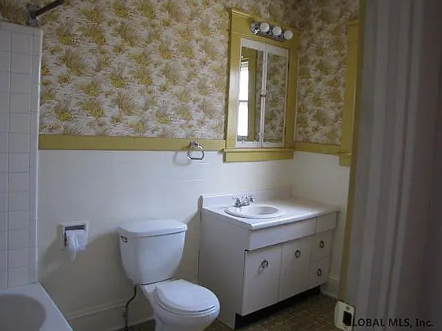 200 Ontario St — Photo 11
