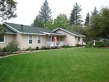 1st image of 8383 Santos Dumont Way