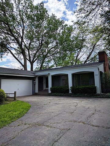 1st image of 1100 Pebblewood Ln