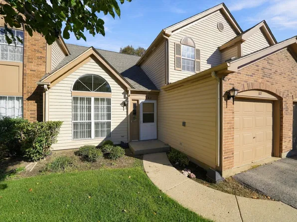 182 Wellington Cir, Gurnee, IL 60031