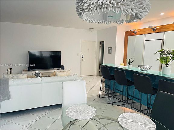 5th image of 4747 Collins Ave APT 407