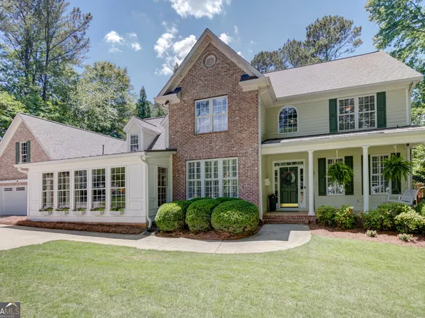 180 Shoreline Cir, Newnan, GA 30263