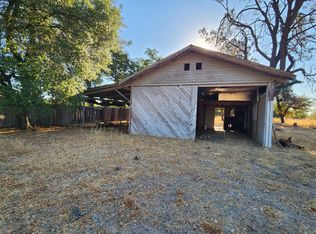 16880 Laverne Ln, Anderson, CA 96007