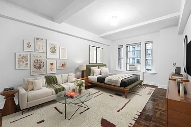 24 Fifth Avenue, #1020