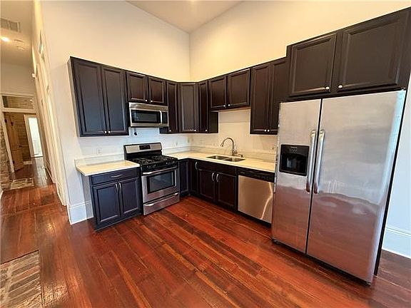 4th image of 1521 Eagle St