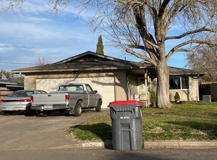 585 Jeanette Ave, Medford, OR 97501