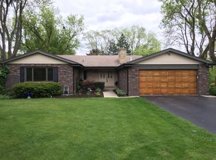 1111 N Perry Dr, Palatine, IL 60067