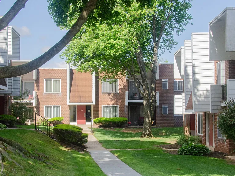 2132 Pennsylvania Ave — Photo 14