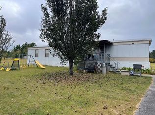82 Dowdy Ln, Ray City, GA 31645