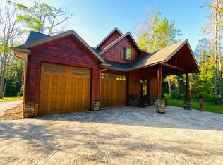 7613 S Ridge Rd, Sault Sainte Marie, MI 49783