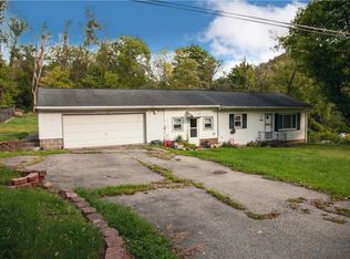 303 Van Meter Rd, Belle Vernon, PA 15012