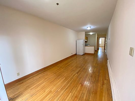 4th image of 45-48 47th St Unit 3B