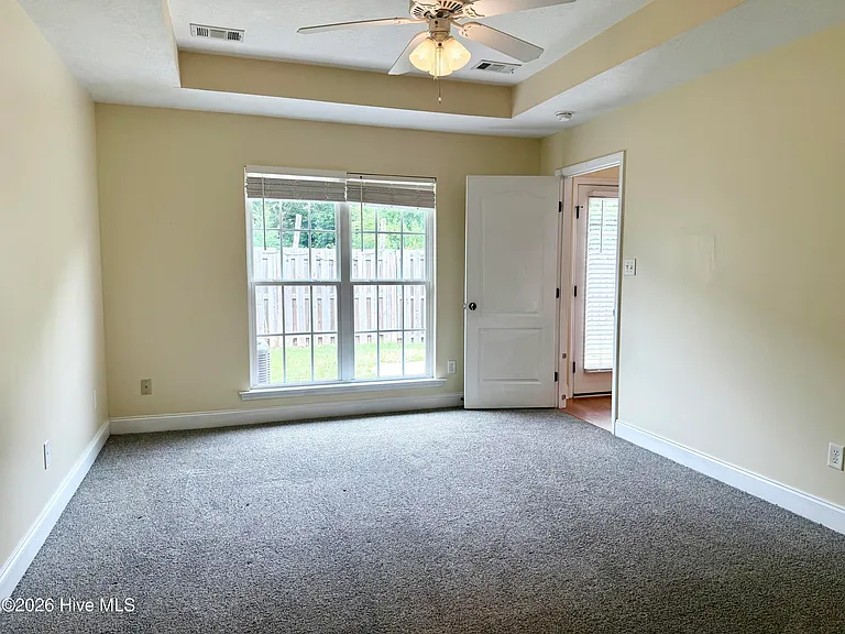 843 Bryan Cir — Photo 10