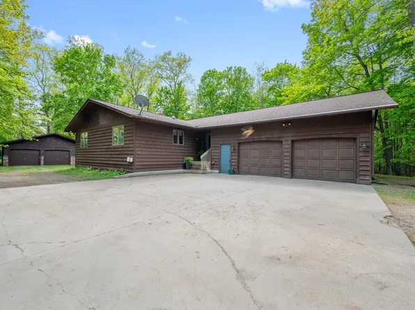 33757 Chippewa Dr, Grand Rapids, MN 55744