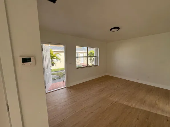 434 E 24th St APT 2, Hialeah, FL 33013