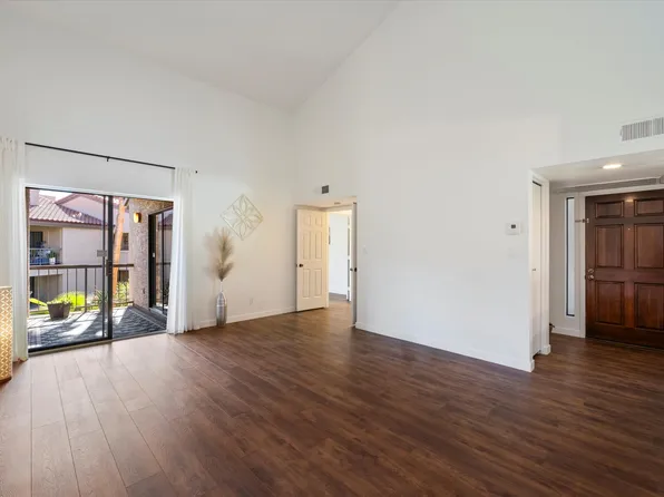 9445 N 94th Pl #212, Scottsdale, AZ 85258