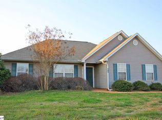 105 Bulls Rd, Taylors, SC 29687