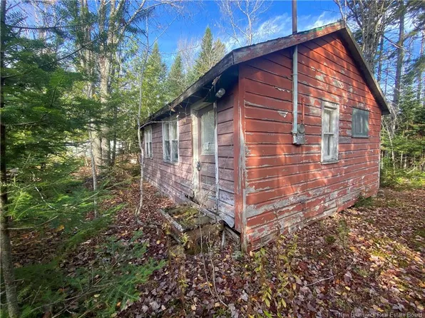 7 Annie Ln, Dumfries, NB E6G 2L6